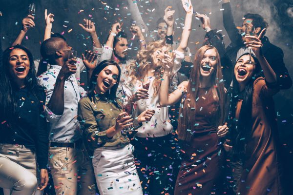 Firmenfeier planen: So wird dein Event ein Erfolg